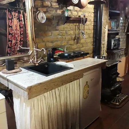 B&bgarbatella Panzió 3*